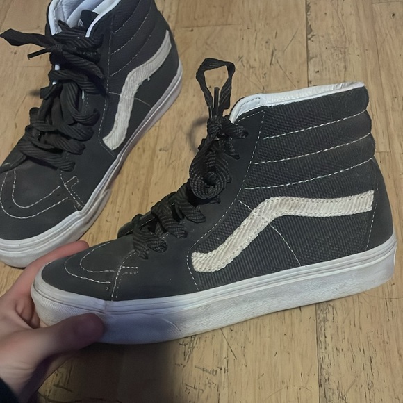Barely worn vans hightops - Picture 2 of 6